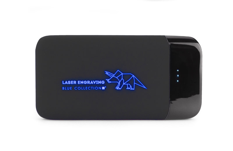 Powerbank reklamowy z grawerem świecącym Powerbank reklamowy z grawerem świecącym